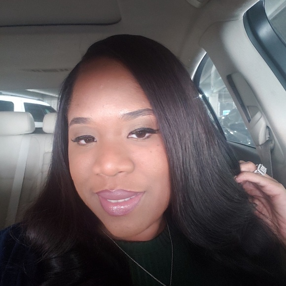 Profile Picture of Deandrea Scott (@dtucker2911) on Poshmark