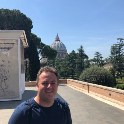 Profile Picture of Michael J Redinger (@MikeRedingerMD) on Twitter