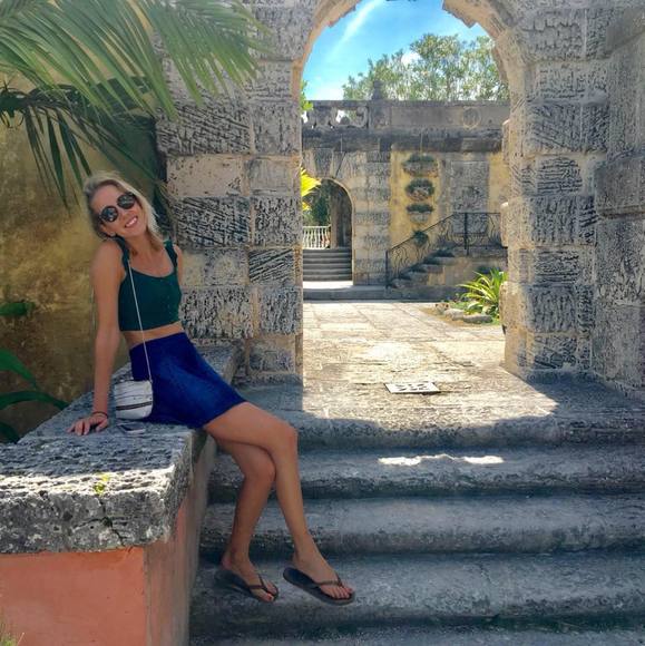 Profile Picture of Hannah Mcdougall (@hannahmcdougall) on Poshmark