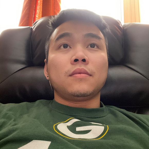 Profile Photo of Viet Tran (@viettran9419) on Poshmark