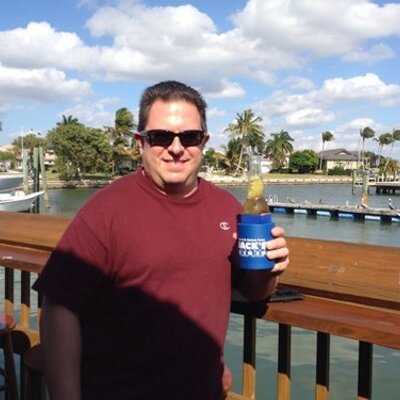 Profile Picture of Mike Genova (@MikeGenova2) on Twitter