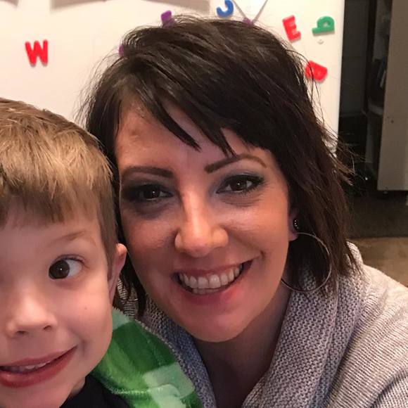 Profile Picture of Sara Schaumburger (@sschaumburger) on Poshmark