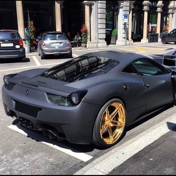 Profile Picture of Eleazar Carrizales (@eleazar_21) on Poshmark