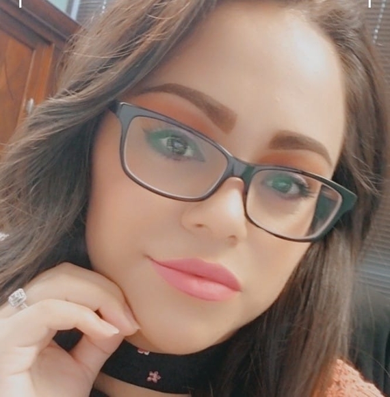 Profile Picture of Vianey Maldonado (@vianeymaldonado) on Poshmark