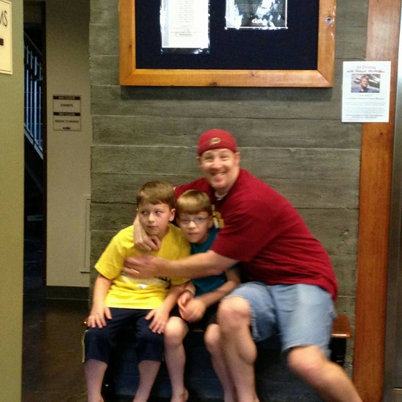 Profile Picture of George Ellen (@gfunk76p) on Poshmark