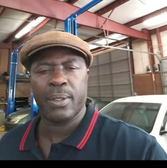 Omar Gaye - Poshmark Profile Picture of Omar Gaye (@omargaye679) on Poshmark