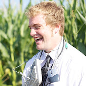 Profile Picture of Derek Hammond (@DerekEHammond) on Youtube