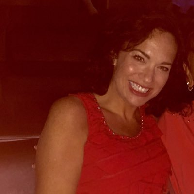 Profile Picture of Danielle M Verderosa (@DanielleVinHR) on Twitter