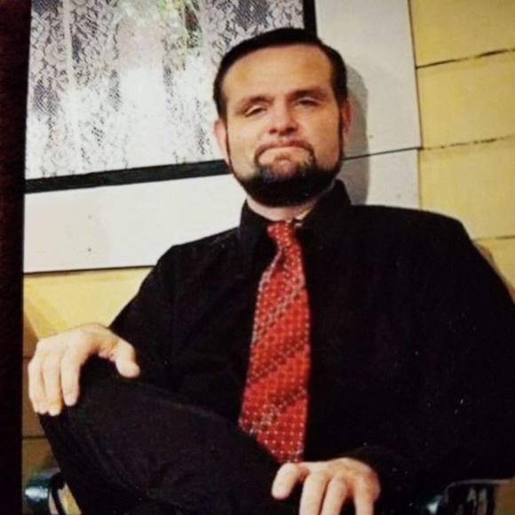 Profile Picture of Donny Linton (@dondon72802) on Poshmark