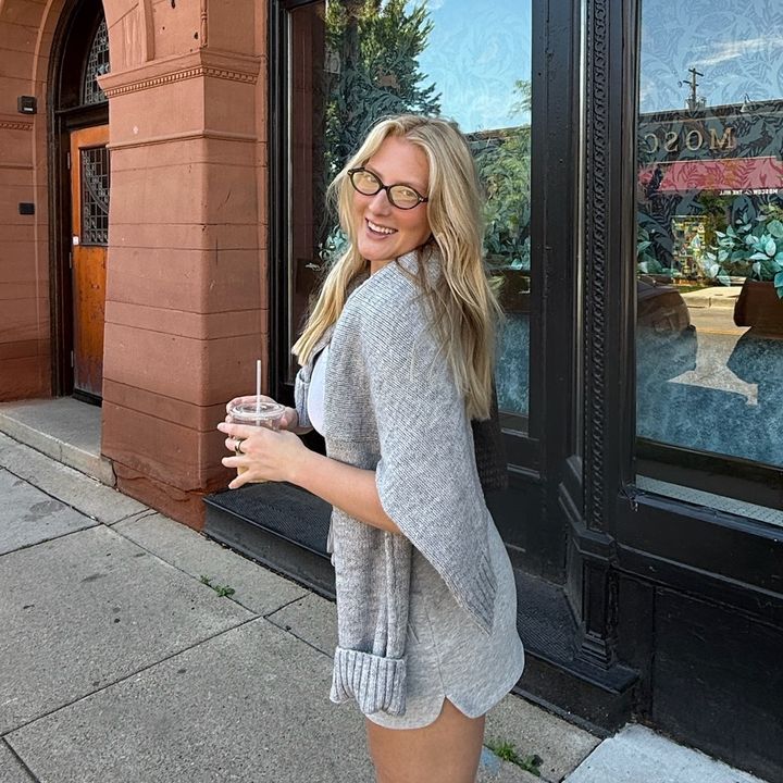 Profile Picture of bry (@bryjean21) on Tiktok