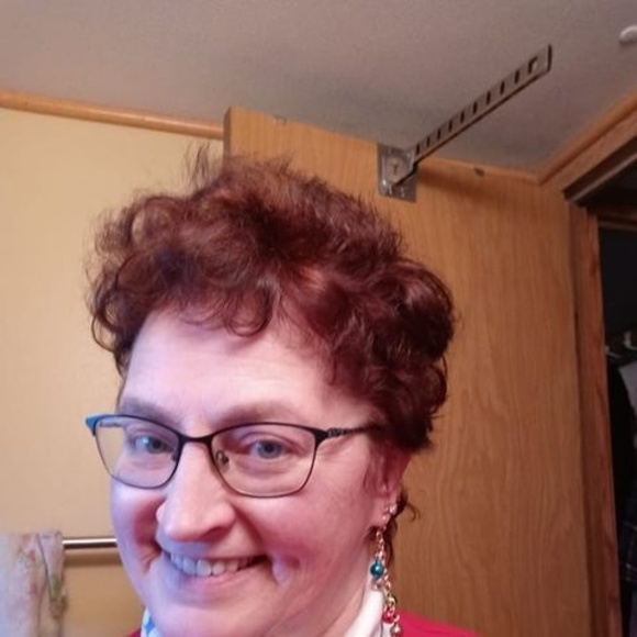 Profile Picture of Tamara Welker (@tamarawelker) on Poshmark