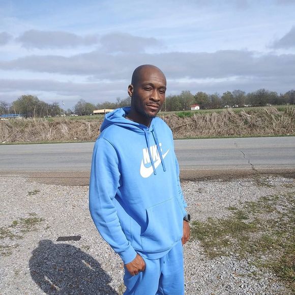 Profile Picture of Marcus Knowlton (@knowltonxavius) on Poshmark