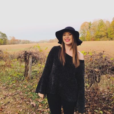 Profile Picture of Caroline Parrott (@corbincaroline) on Twitter