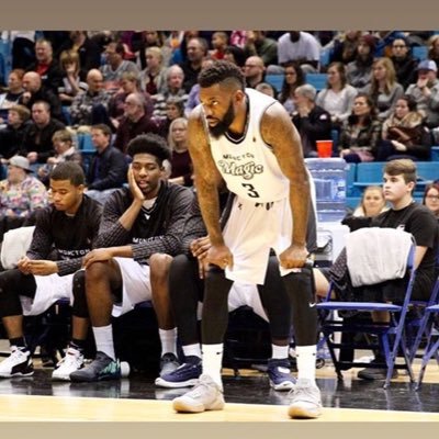 Profile Picture of Corey Allmond (@TeamAllmondJoy) on Twitter