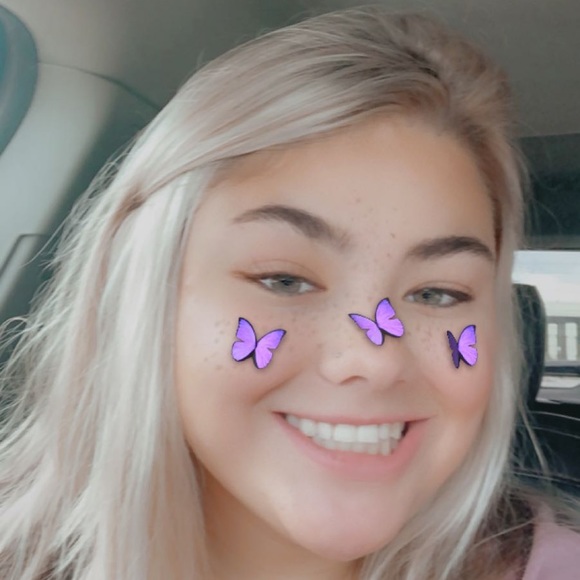 Profile Picture of Ry Rotilio (@ryrotilio) on Poshmark