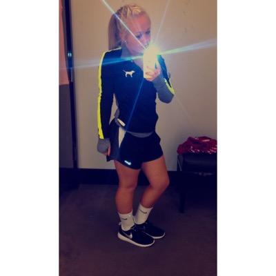 Profile Picture of Clare Terry (@ClarissaTerry13) on Twitter