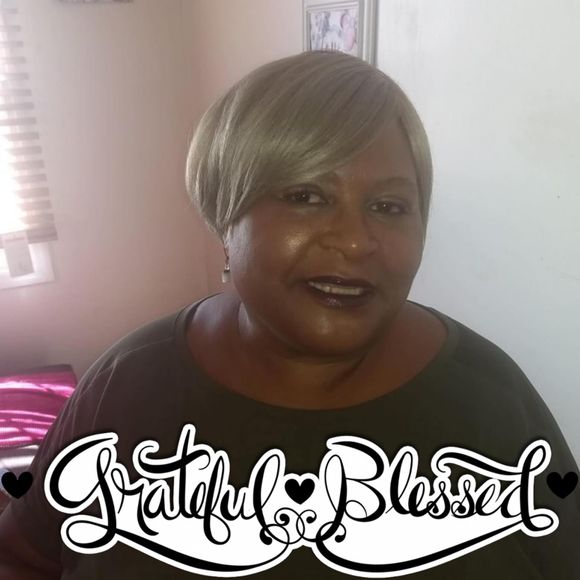 Profile Picture of Barbara Colbert (@barbaracolbert) on Poshmark
