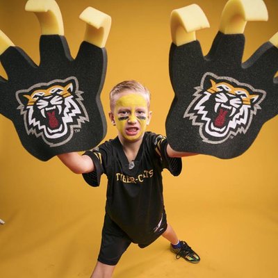 Profile Picture of Kris Perry (@PerryKris) on Twitter