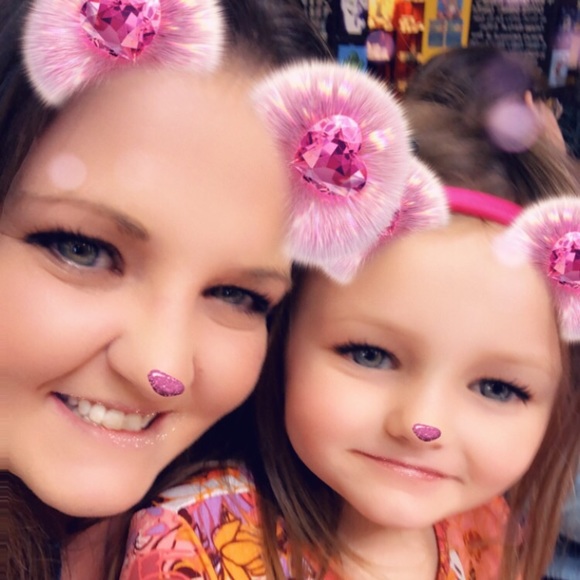 Profile Picture of Sarah Mcleish (@smcleish2727) on Poshmark