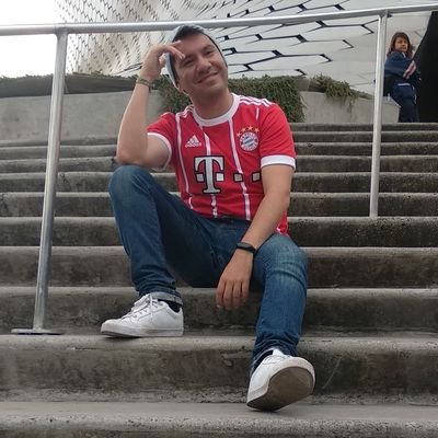 Profile Picture of Jonathan Ulises Velázquez (@UlisesVelbat88) on Twitter
