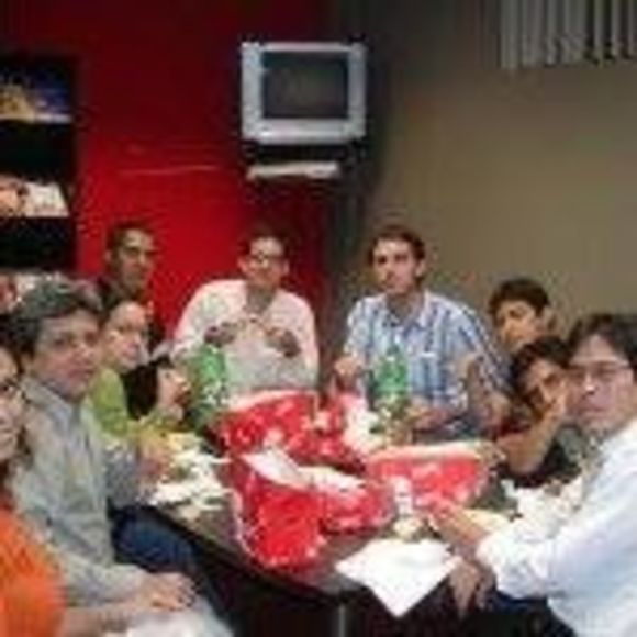 Profile Picture of Victor Chimal (@victorchimal) on Poshmark