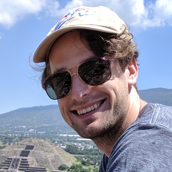 Profile Picture of Dillon Phillips (@phillondillips) on Poshmark