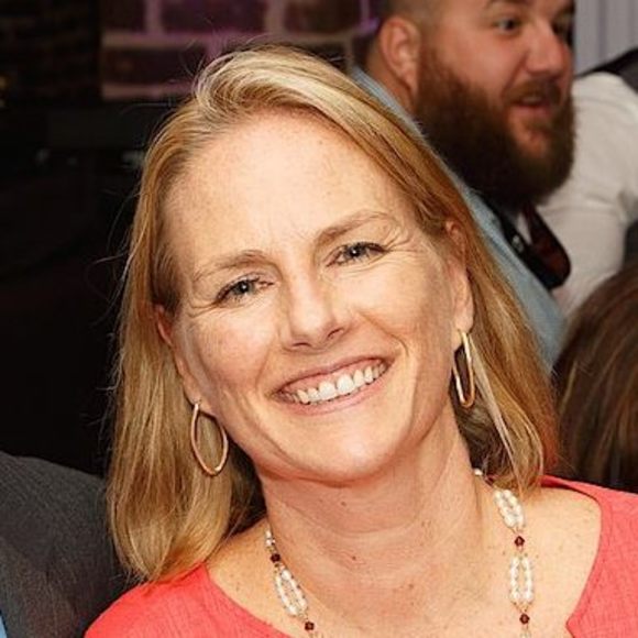 Profile Picture of Gretchen Hildner (@ghild) on Poshmark