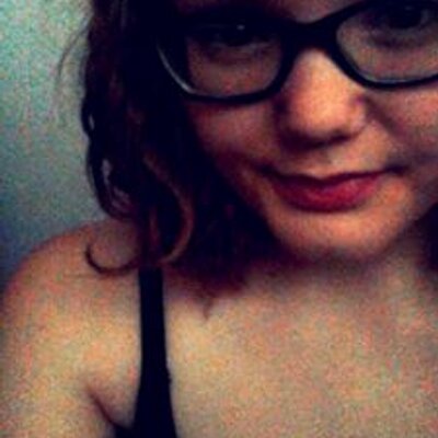 Profile Picture of Amy Hutton (@SuperGirlHutton) on Twitter