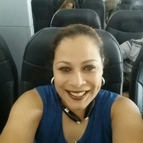 Profile Picture of Janitza Tolentino (@jani68) on Poshmark