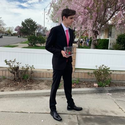 Profile Picture of Hunter Wiley (@HunterWiley10) on Twitter