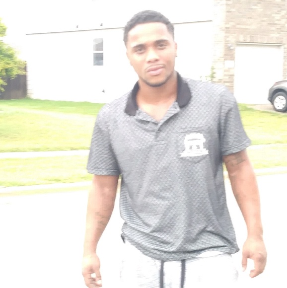Profile Picture of Marcel Harris (@anb_movers) on Poshmark