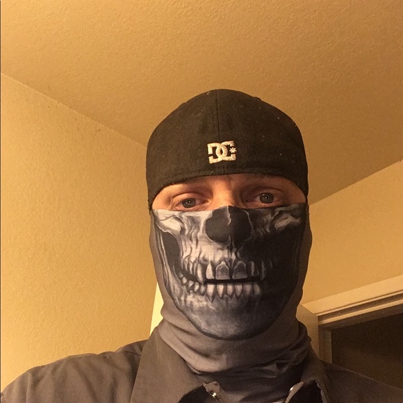 Profile Picture of Joseph Snure (@sikjo75) on Poshmark