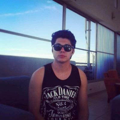 Profile Picture of Alex Vizcarra (@alexvizcarra) on Twitter