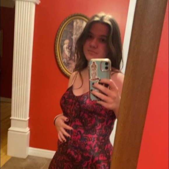 Profile Picture of Laurie anna Bouchard (@laurie07138) on Poshmark