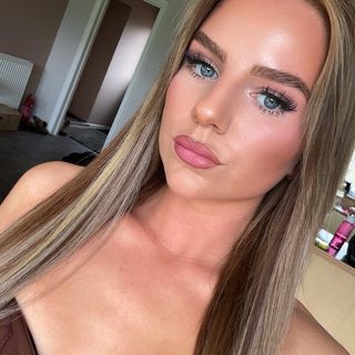 Profile Picture of MILLIE STENNETT (@millicentstennett) on Instagram