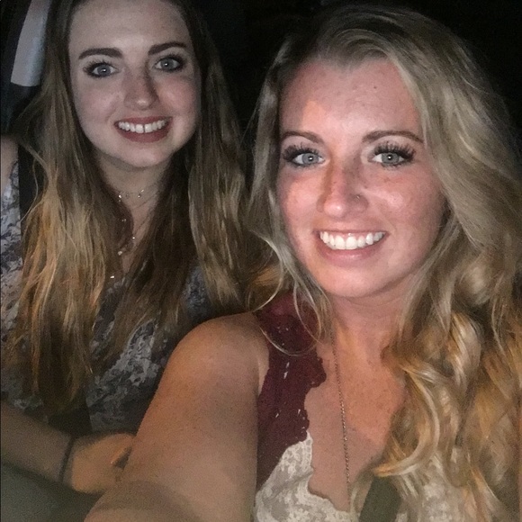 Profile Picture of Meg Watson (@mwats004) on Poshmark