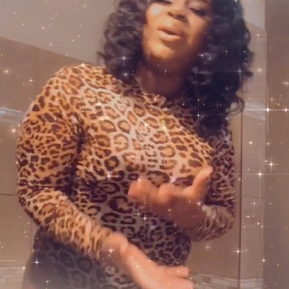 Profile Picture of Dawne Dawne (@dawnedawne) on Poshmark