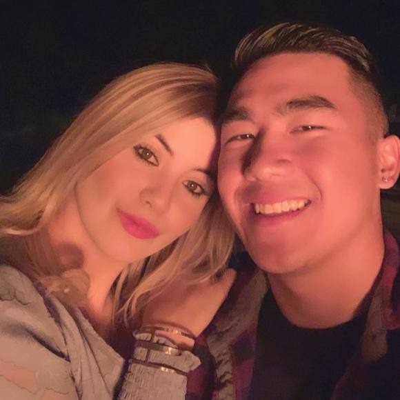 Profile Picture of Luisa paola Amparan (@luisagirl19) on Poshmark