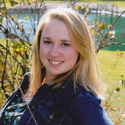 Profile Picture of Libby Henderson (@Libbelulu711) on Twitter