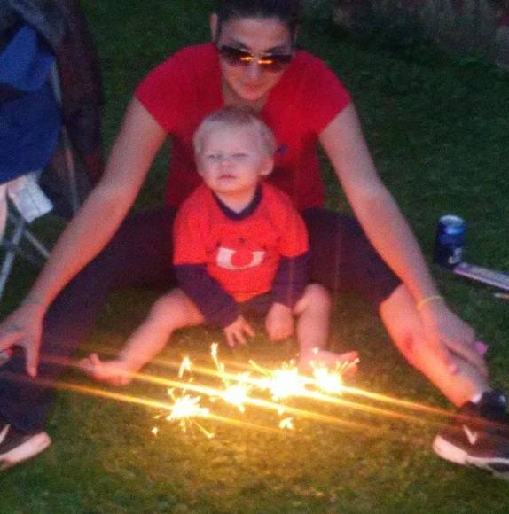 Profile Picture of Alyssia Lugthart (@mommyoftwo96) on Poshmark