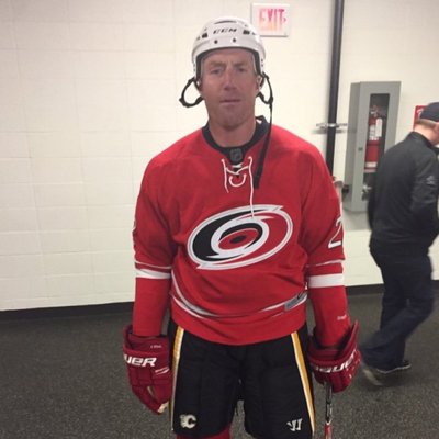 Profile Picture of Mike Commodore (@commie22) on Twitter