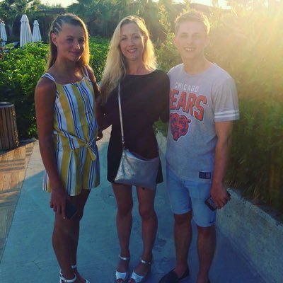 Profile Picture of Jo Neilson-Gatenby (@jolevitalia) on Twitter