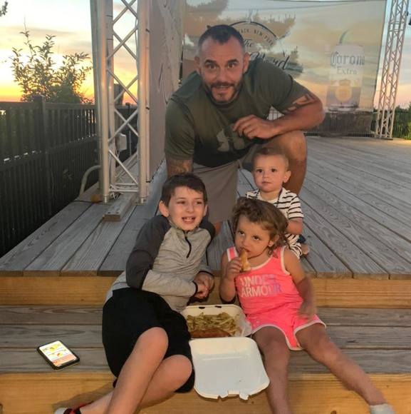 Profile Picture of Paul Debello (@pauldebello) on Poshmark