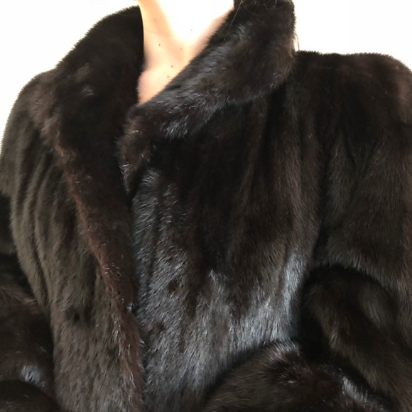 Profile Picture of Barry Brooks (@bhbrooks1) on Poshmark