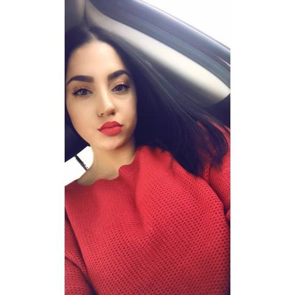 Alexa Kanefsky - Poshmark Profile Picture of Alexa Kanefsky (@alexak90) on Poshmark