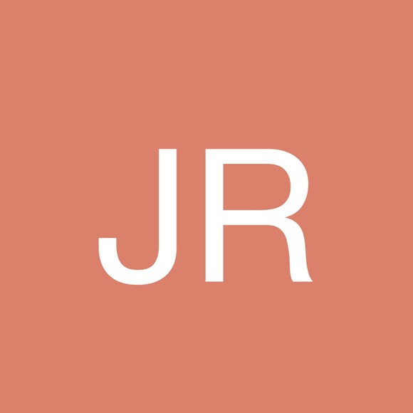 Profile Picture of Jessica Read (@jradrocks) on Poshmark