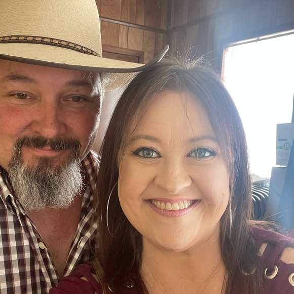 Profile Picture of Amanda Till (@amandatill) on Poshmark