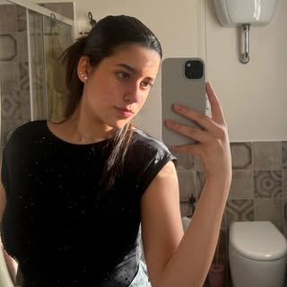 Profile Picture of ℐulia🖤 (@juliaiacono) on Instagram