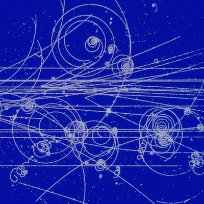 Profile Picture of Alex Garwood (@PhysicsAndProse) on Twitter