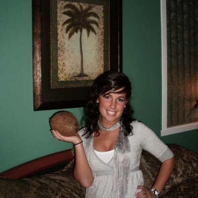 Profile Picture of Catherine Veilleux (@@salutoi) on Twitter